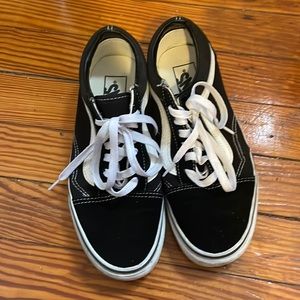 Vans Women Sk8 Lows (size 7.5)